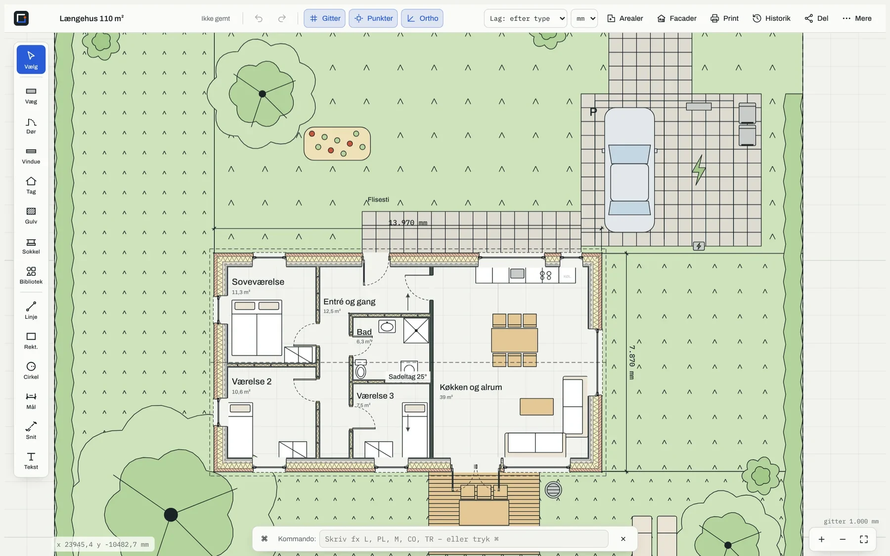 Plantegning af et parcelhus med rumnavne, m² og møbler